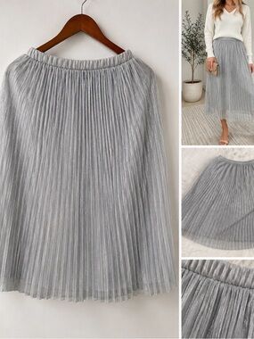 Pull & Bear Pleated Shimmer Skirt – Size 28